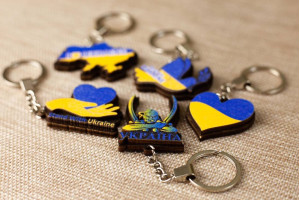 Брелоки кольорові Голуб