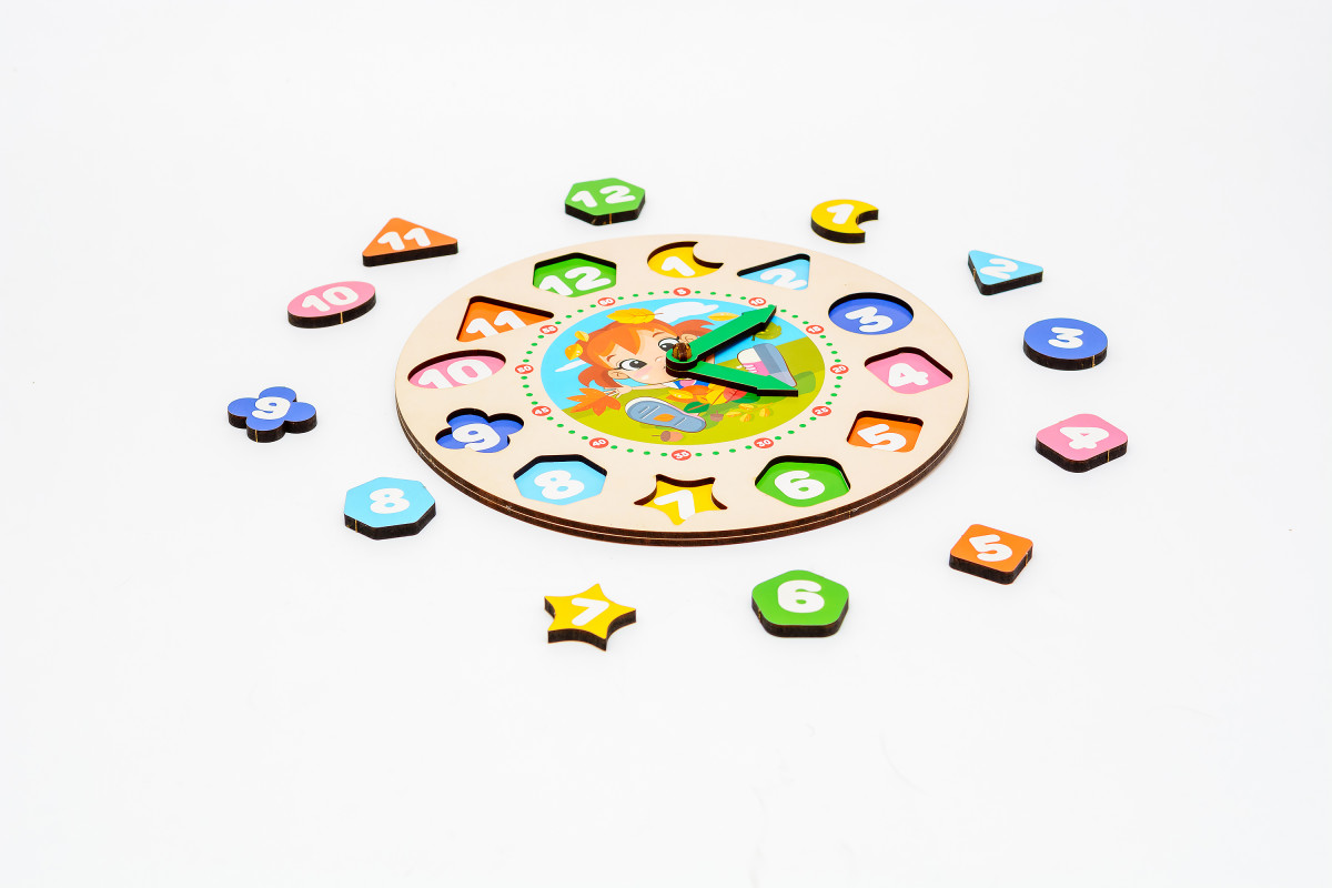 Дерев'яний сортер "Годинник" для дівчаток