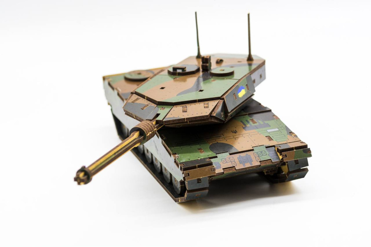 Дерев'яний 3D конструктор "Танк Леопард" 