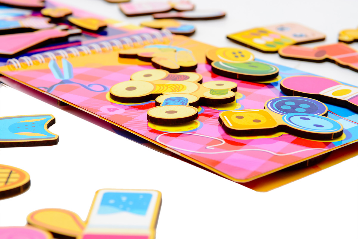 Розвиваючий альбом для дівчаток