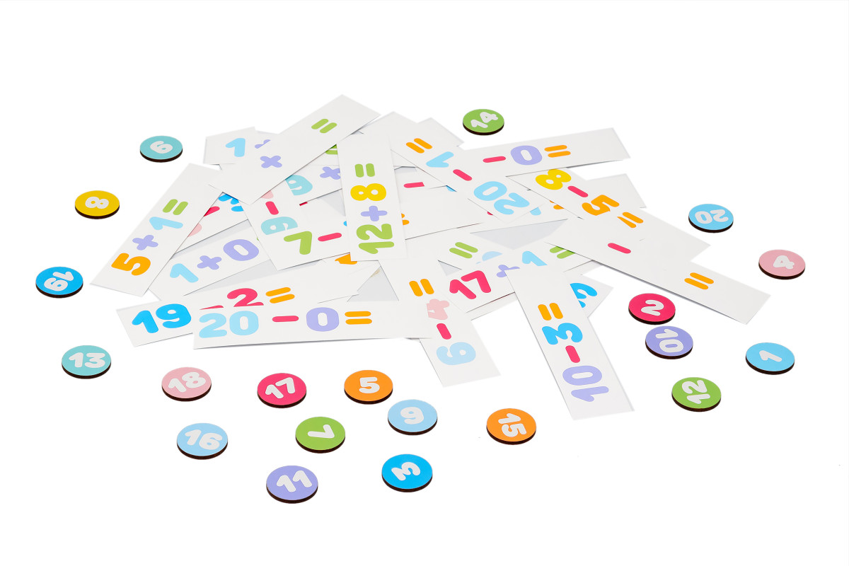 Навчально-розвиваюча настільна гра "Розв'яжи приклади" 