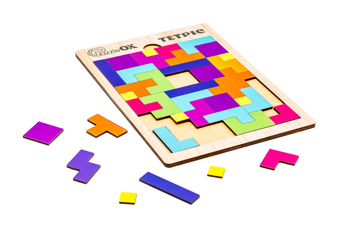 Розвиваюча дерев'яна іграшка "Тетріс" для дітей від 4 років