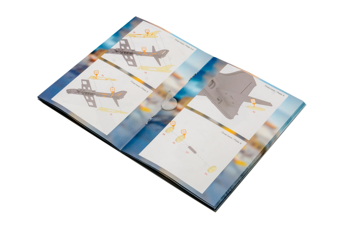 Дерев’яний 3D-конструктор “Бомбардувальник – Літаюча фортеця”