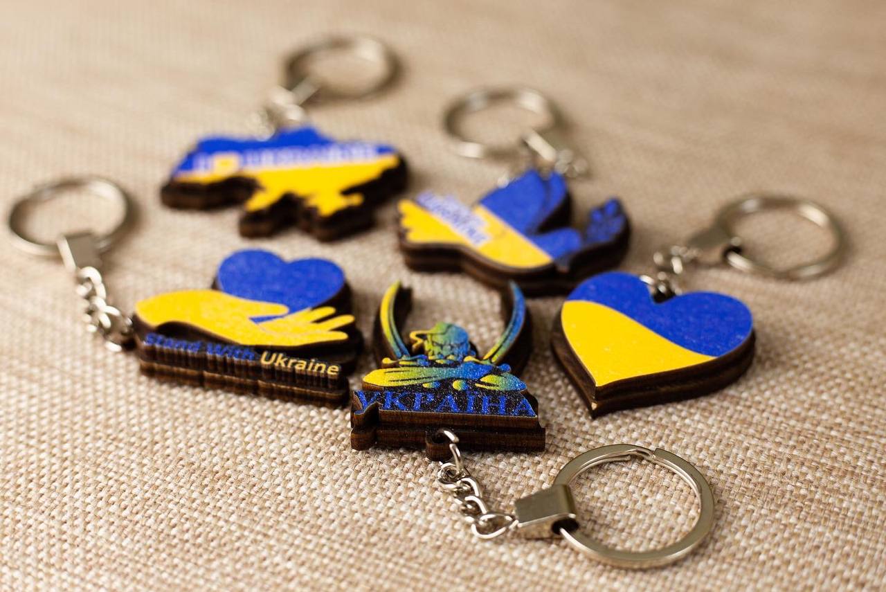 Брелоки кольорові Козак