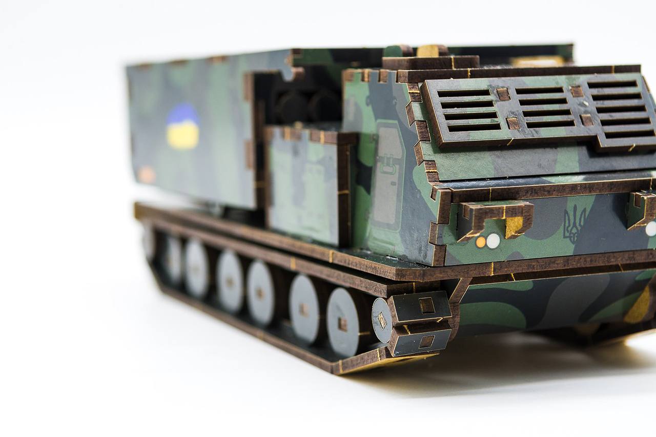 Дерев'яний 3D конструктор "М270" 